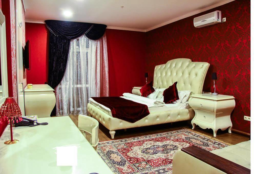 Resident Hotel Gogol Almatî Exterior foto